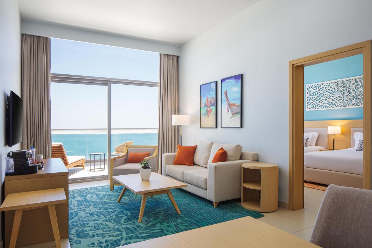 Mirage Suite met 2 Slaapkamers en Panoramisch Uitzicht op Zee
