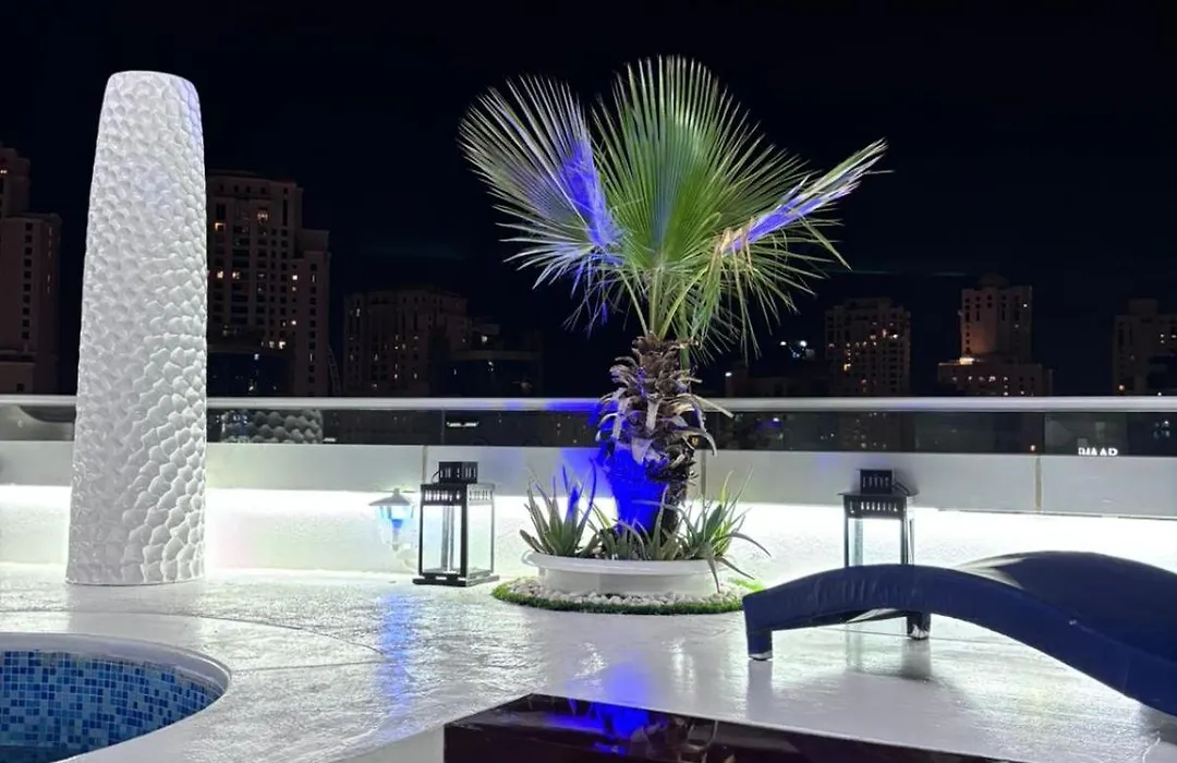 Guest Room In Vvip Penthouse With Terrace Full Sea View And Private Pool Due The Architecture Of The Apartment It S Not Avisable For Musli-1