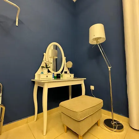Private Room In The Heart Of Dubai With Burj Khalifa View-2