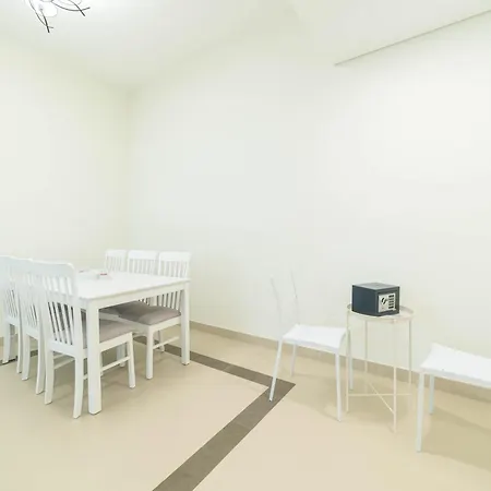 Oyo 589 Najma Tower, Two Bedrooms Apartments, Sports City-2